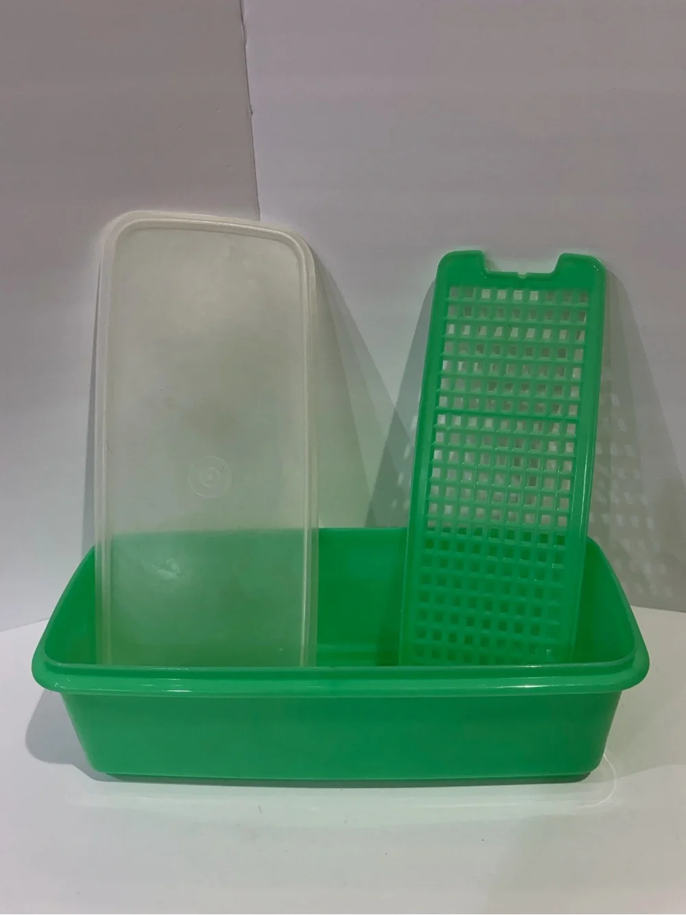 Vintage Tupperware Jadeite Celery and Vegetable Keeper Set
